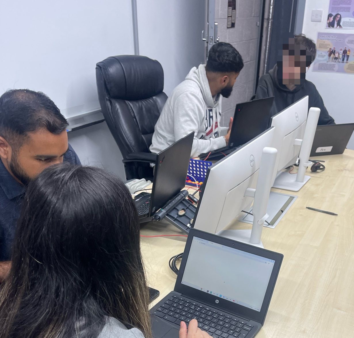 558093575 1243968307767905 4410443990284028844 n